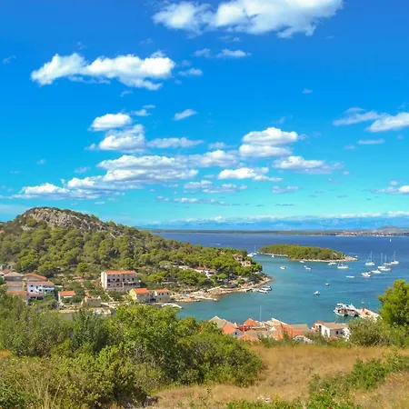 Vila Elka *